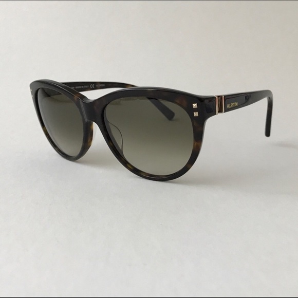 Valentino sunglasses ?% authentic. main image 6